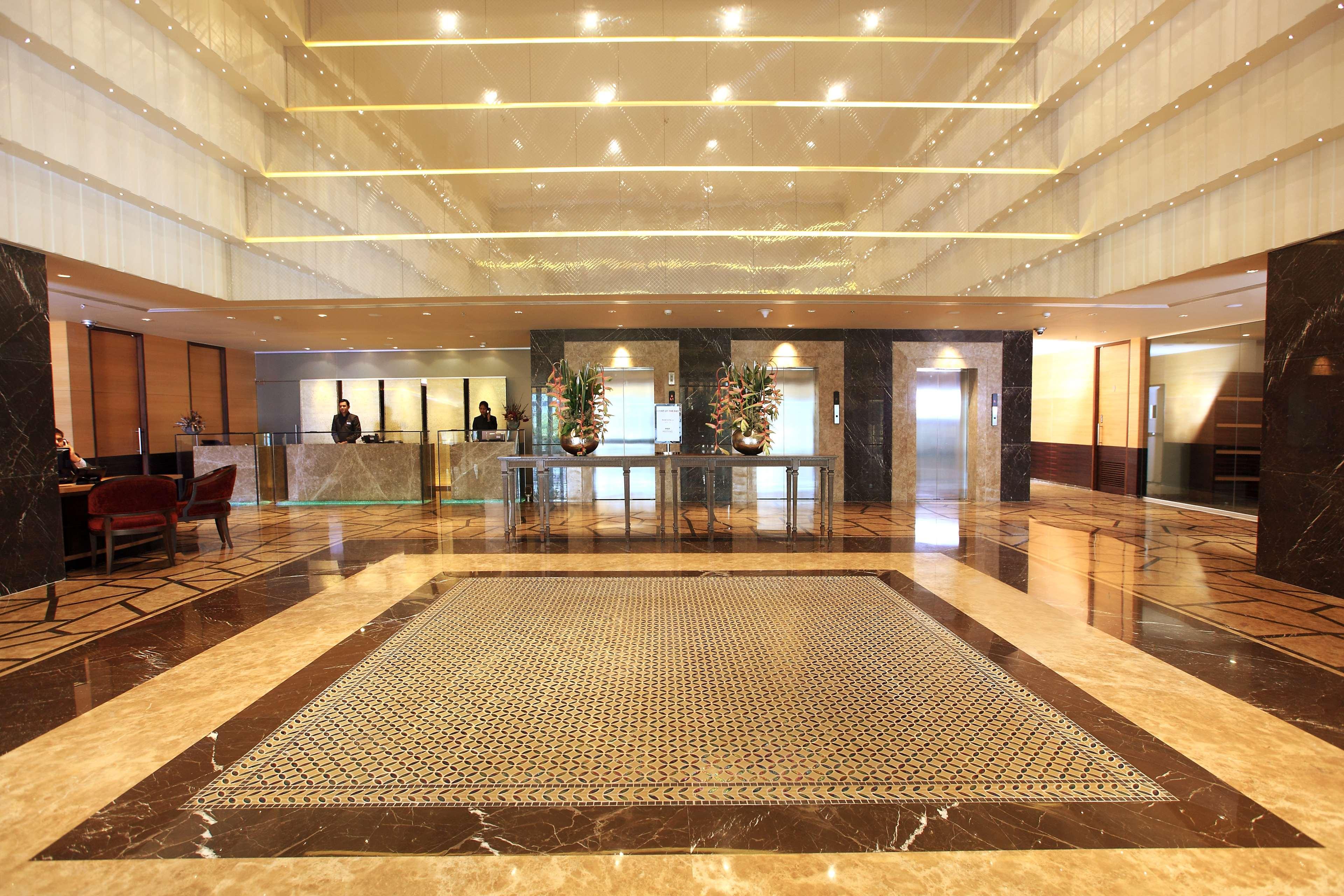 Radisson Blu Centre 5*