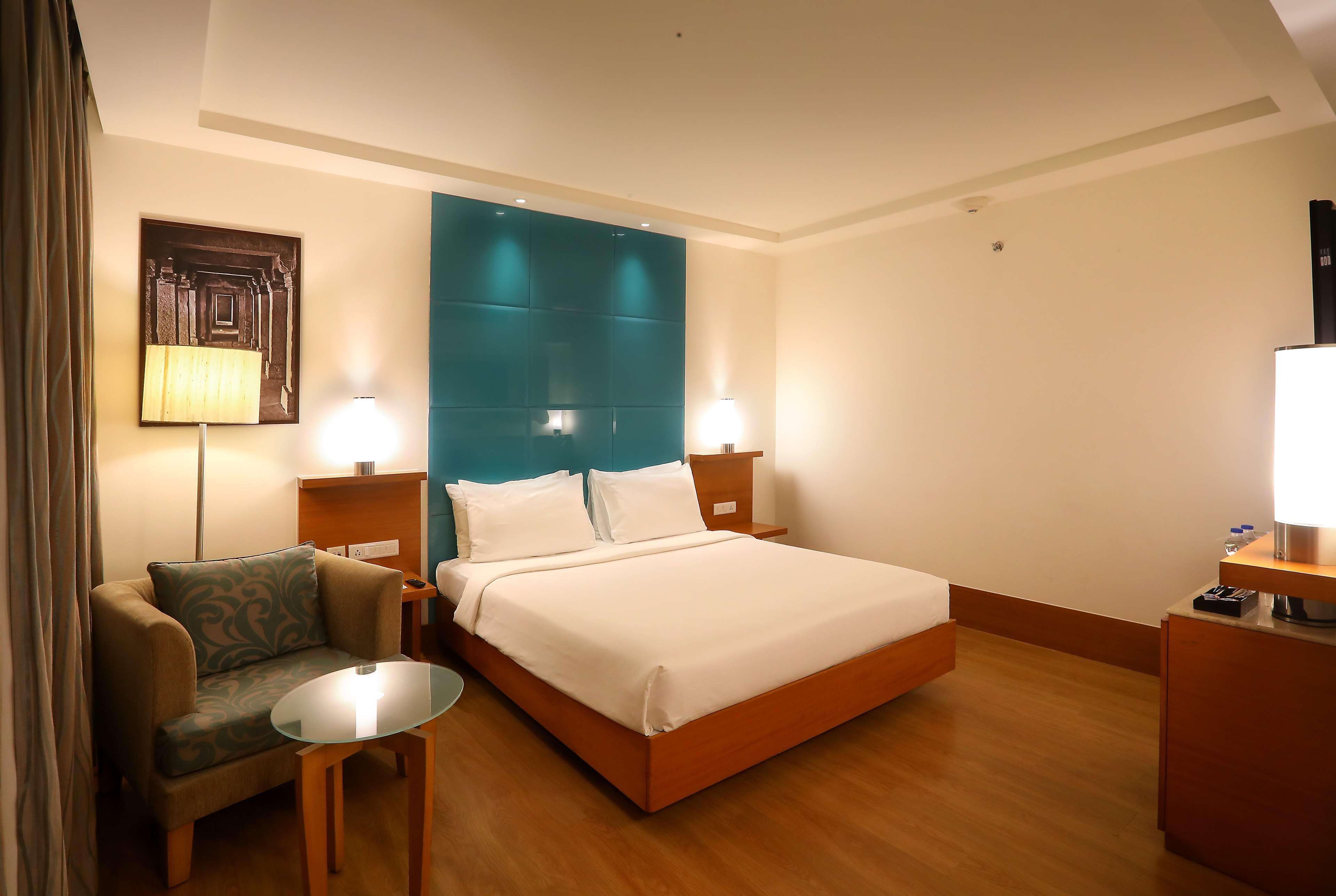 Radisson Blu Centre Chennai