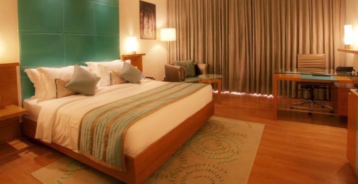 होटल Radisson Blu Centre 5*