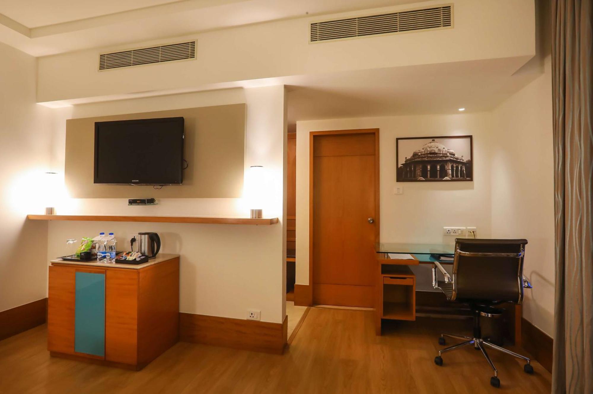 Hotel Radisson Blu Centre Chennai