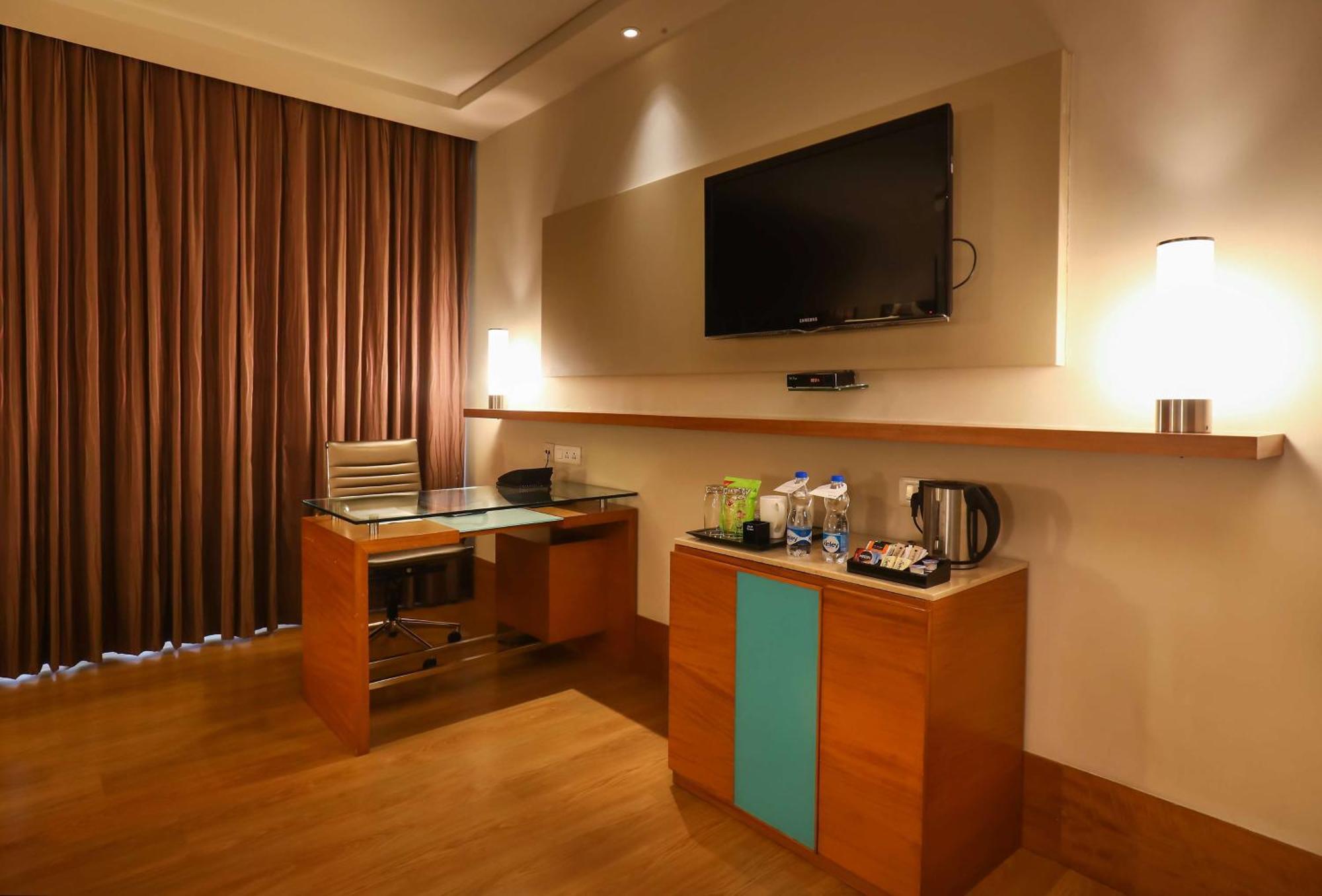 Hotel Radisson Blu Centre 5*