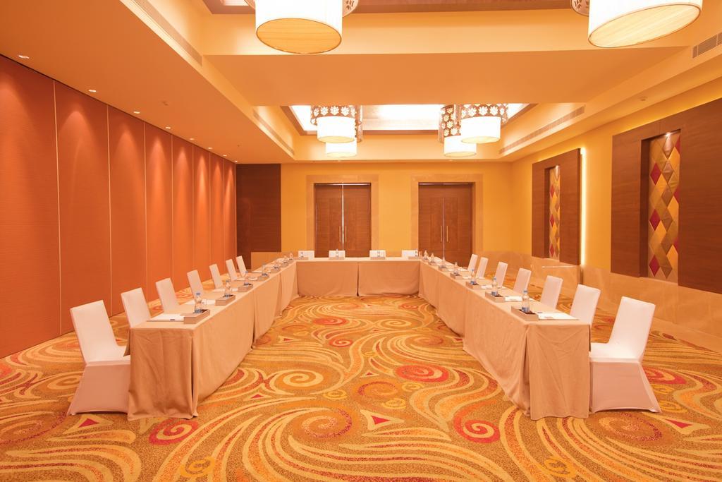 Radisson Blu Centre Chennai